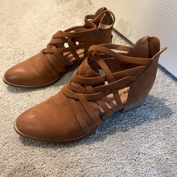 Seychelles Strappy Booties - Picture 2 of 4